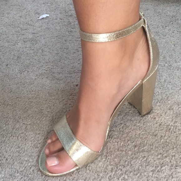 Hold heals. - Picture 3 of 3